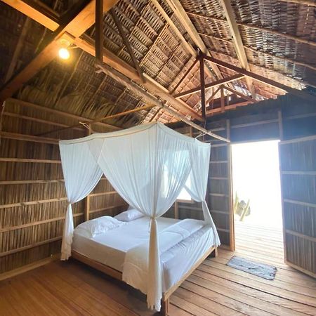 Mambetron Homestay Raja Ampat Pulau Mansuar 외부 사진